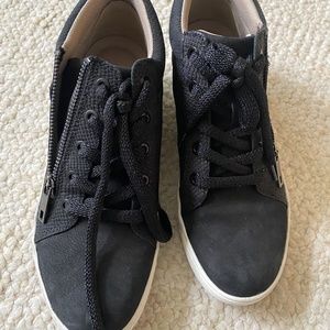 Naturalizer Mid Top Womens 7M Motley Black Suede Sneakers